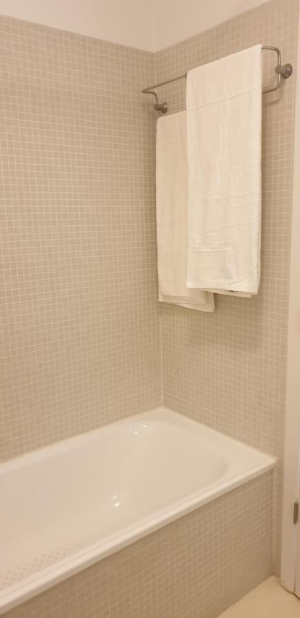 5Min Walk From Subway Station & Free Parking Appartement Lissabon Buitenkant foto
